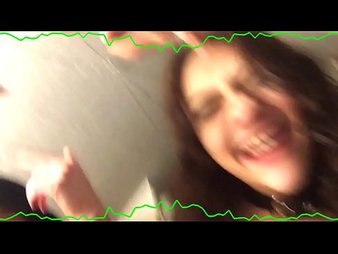 ❤️ Suruali mbili za kihemko za brunette mbili hukaa wanaharamu wa ajabu Video ya ngono ❌️❤